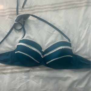 Bathing suit